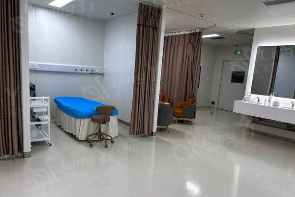 西安高新医院整形科诊疗区