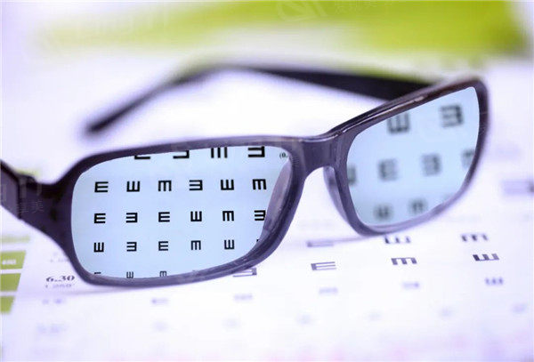 近视眼怎么慢慢恢复视力？恢复视力的较佳方法看仔细吖