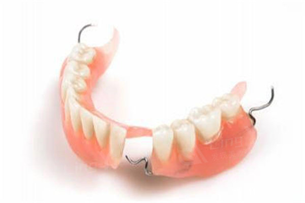 北<span style=