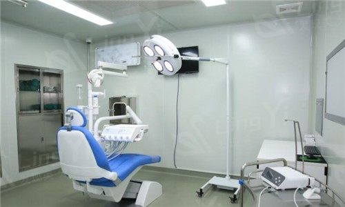 南京美奥口腔医院是正规医院，连锁品牌种牙/拔牙/矫正/补牙等很放心