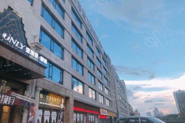 佛山顺德壹加壹整形美容口腔医院 看口碑评价不错，但不知道收费贵不
