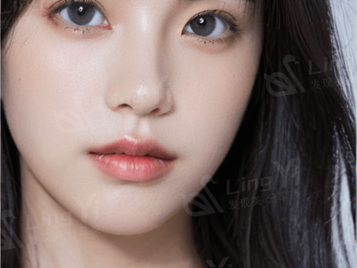 “如何快速做人中缩短的过程，让你的面部轮廓更加立体美丽？”