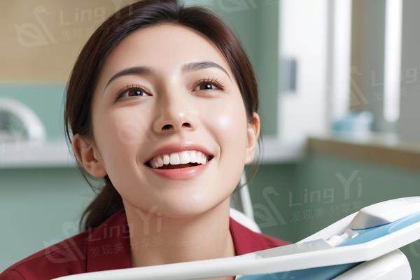 化妆工具的清洁频率：多久不洗等于在脸上“养细菌”？