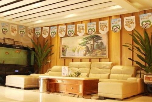 郑州唯美口腔收费详情：种植牙（美国）/洗牙/牙周治疗/检查套餐价格明细 金水区店最新参考