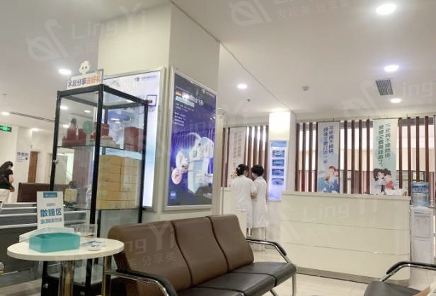 成都华厦眼科医院正规吗？正规资质严把关，技术引领眼科新潮流