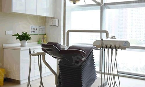 深圳正夫口腔医院收费价目表全新上线：种植牙3980起，牙齿矫正9800起，镶牙800起