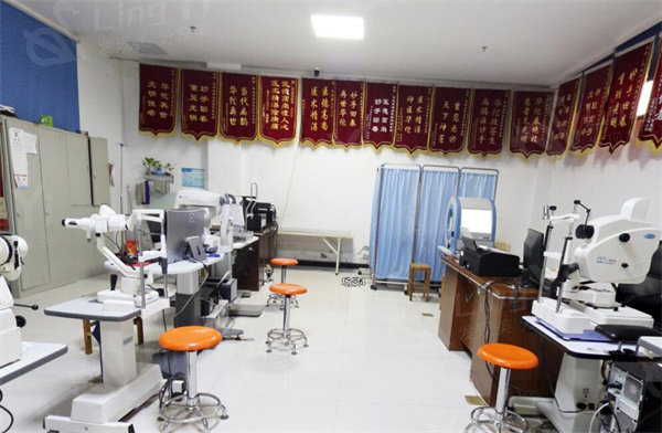 临沂新益民眼科医院价格情况:近视防控3000+斜视矫正7000+弱视训练4000+
