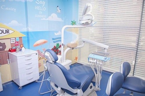 上海美奥口腔医院收费详情：牙齿美白、根管治疗、镶牙、拔牙、检查套餐费用一览