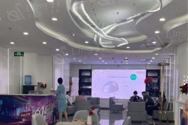 兰州维多丽亚整形拉皮手术收费详情：小切拉皮11000元起、深层拉皮25000元起