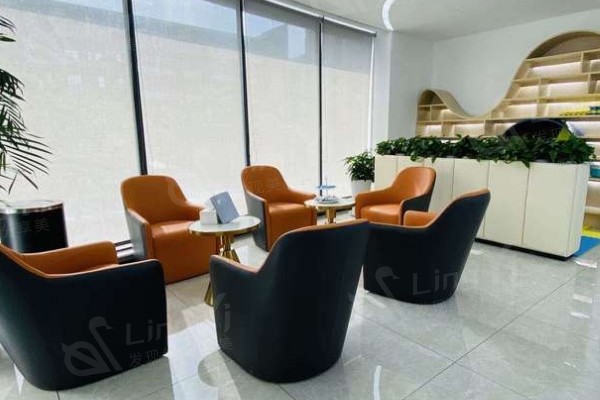 杭州雅莱口腔门诊部