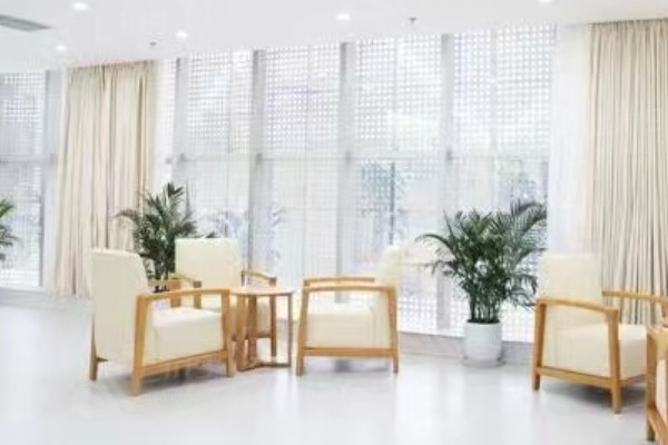 重庆团圆口腔种植牙怎么样？种牙技术没得说/性价比和服务都在线